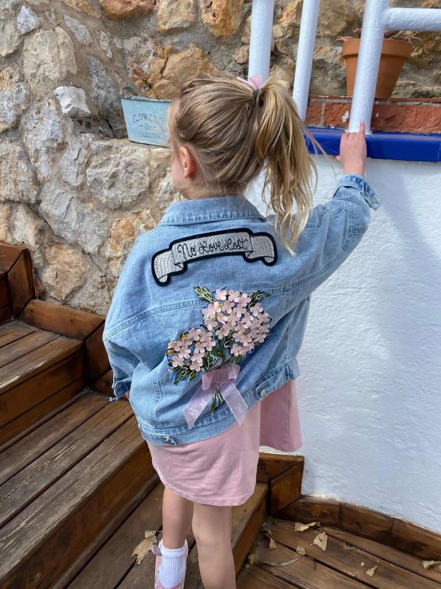 Kids Denim Jackets for Girls Baby New Flower Embroidery Coats Fashion Spring Autumn Children Outwear Ripped Jeans Jackets 1-5Y